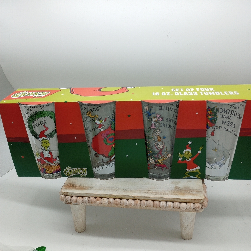 Set of 4 Dr.Seuss Grinch 16 Ounce Tumblers